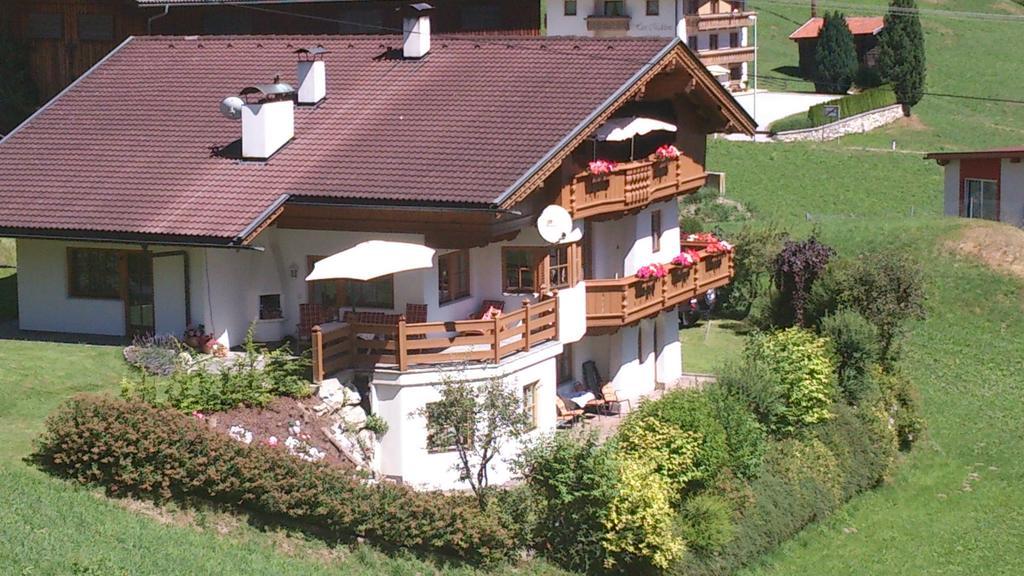 Landhaus Maria Finkenberg Bagian luar foto